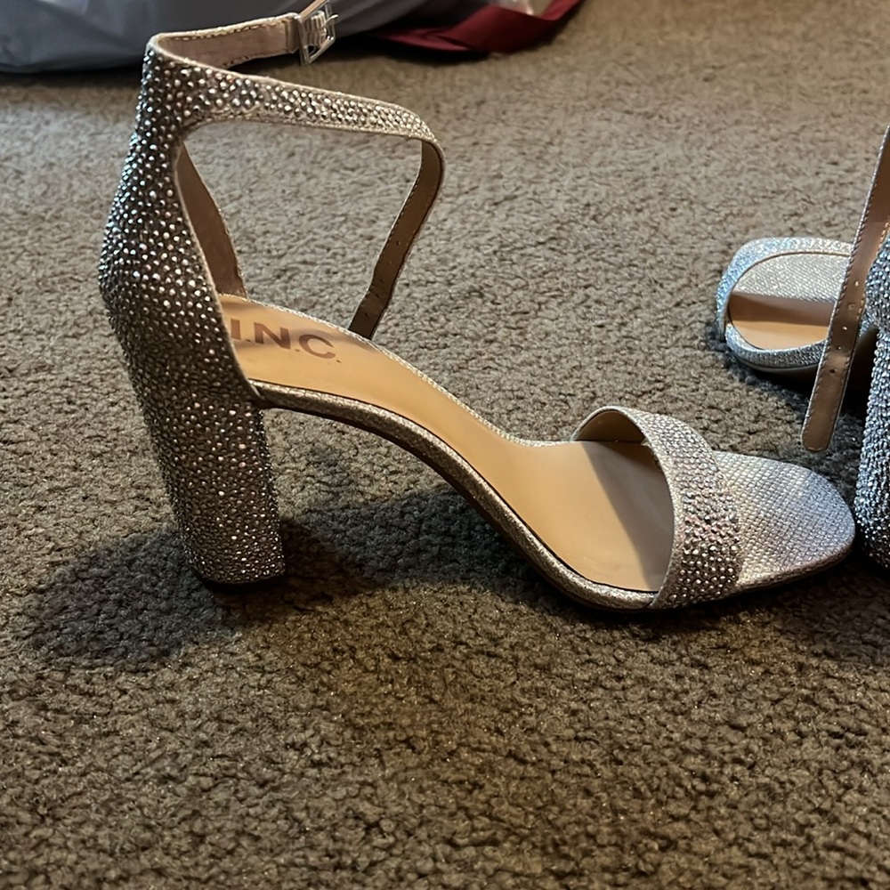 Sequin heels✨✨